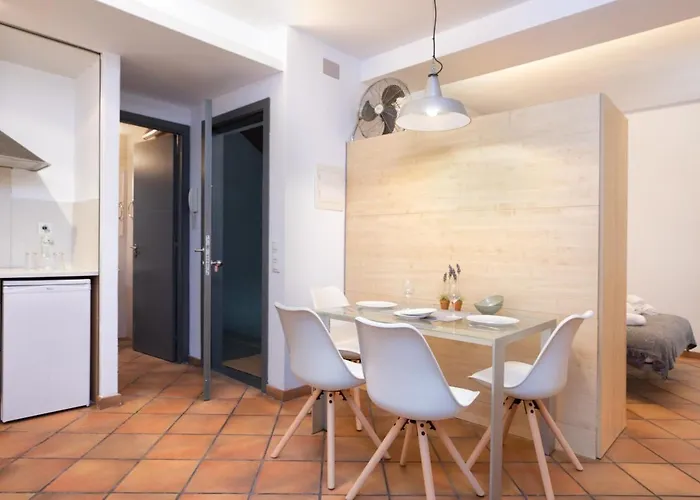 Flateli Ballesteries 26 A Apartman Girona